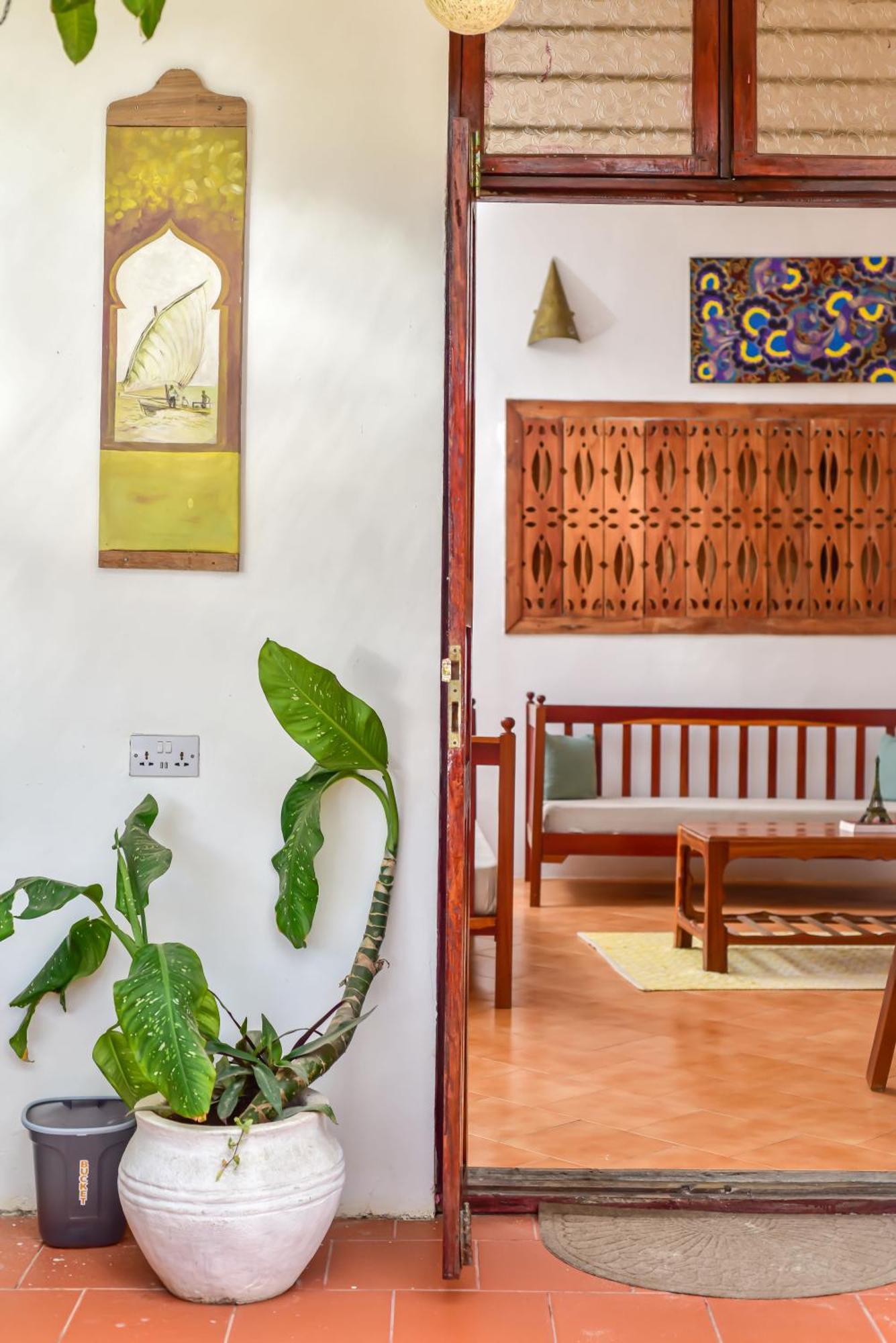 ジャンビアニ Barabara House Bed & Breakfast エクステリア 写真