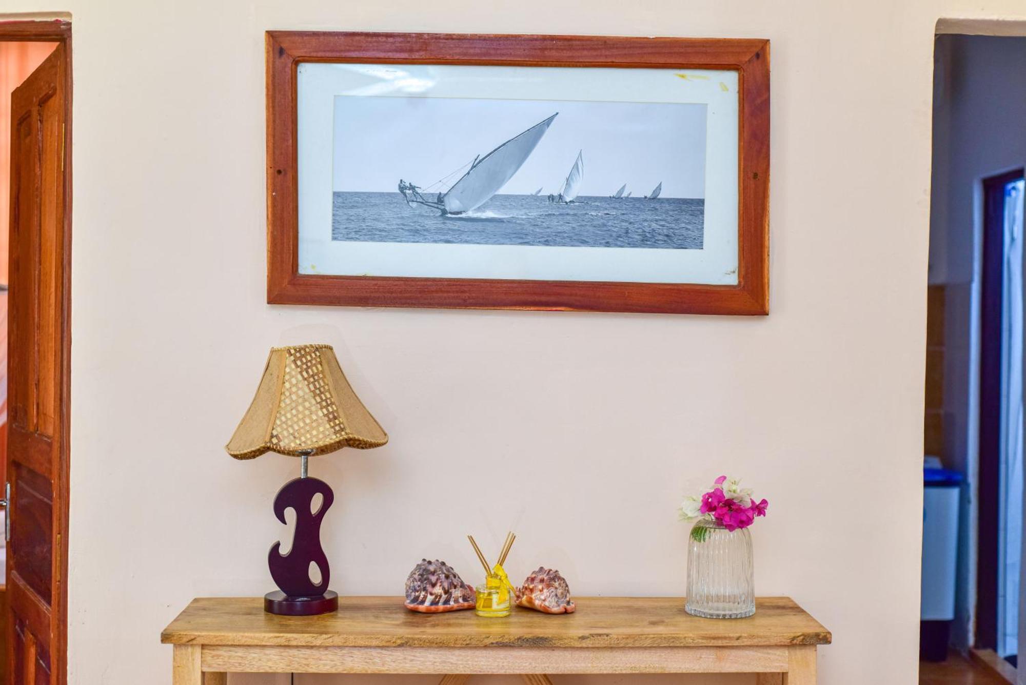 ジャンビアニ Barabara House Bed & Breakfast エクステリア 写真